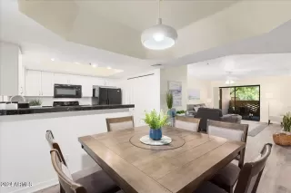 Photo #3: 6743472 Listing 