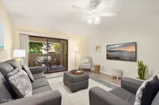 Photo #6: 6743472 Listing 