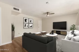 Photo #4: 6743603 Listing 