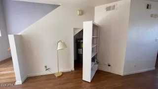 Photo #5: 6743821 Listing