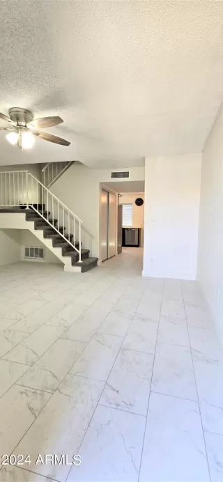 Photo #5: 6743863 Listing