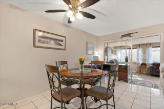 Photo #5: 6743927 Listing