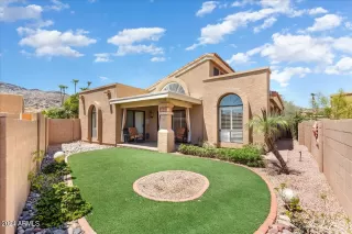 Photo #2: 6744197 Listing