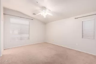 Photo #3: 6744294 Listing