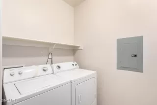 Photo #6: 6744294 Listing