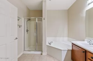 Photo #6: 6744572 Listing 