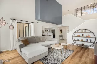 Photo #5: 6744596 Listing 