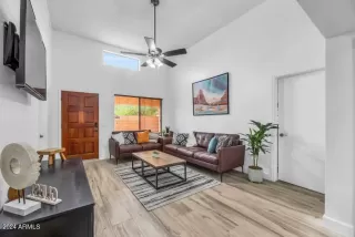 Photo #3: 6744665 Listing 