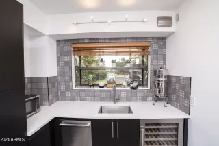 Photo #4: 6744760 Listing 