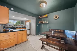 Photo #4: 6744879 Listing