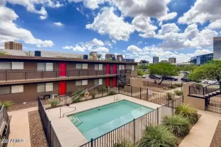 Photo #1: 6744917 Listing 