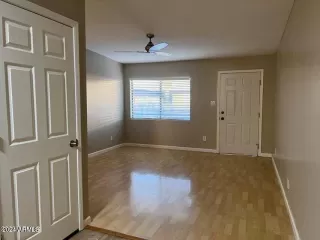 Photo #3: 6744917 Listing 