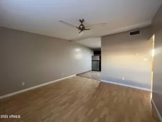 Photo #5: 6744917 Listing 