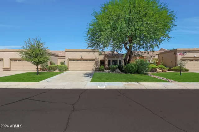 MLS: 6744985 Condo For Sale