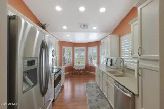 Photo #5: 6744985 Listing