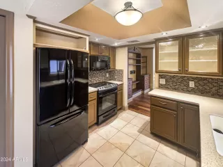 Photo #1: 6744993 Listing 