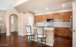 Photo #5: 6745205 Listing