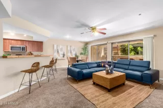 Photo #2: 6745257 Listing 