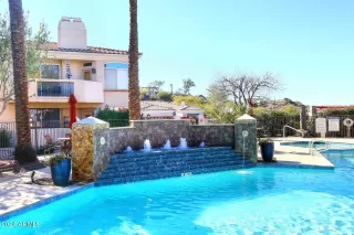 Photo #2: 6745284 Listing