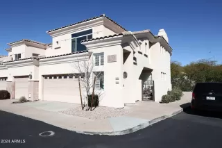 Photo #3: 6745284 Listing