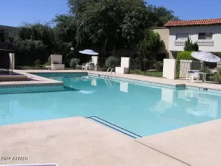 Photo #5: 6745293 Listing 