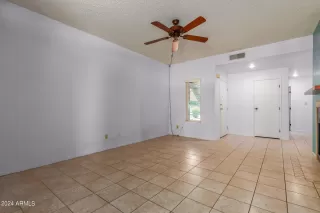 Photo #4: 6745363 Listing