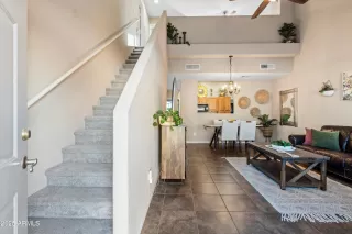 Photo #5: 6745381 Listing