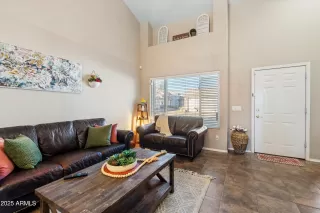 Photo #6: 6745381 Listing