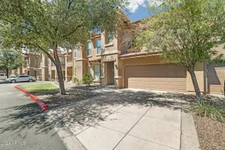 Photo #2: 6745442 Listing