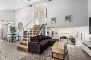 Photo #6: 6745518 Listing 