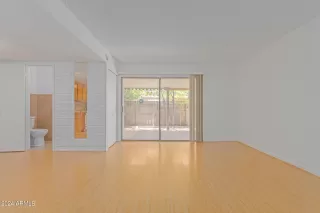 Photo #4: 6745540 Listing 