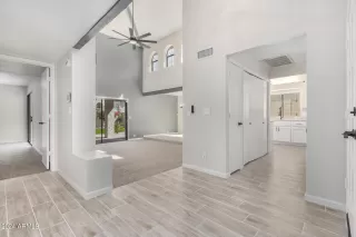 Photo #5: 6745563 Listing