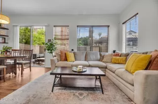 Photo #2: 6745648 Listing 