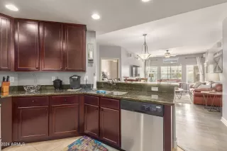 Photo #6: 6745713 Listing 