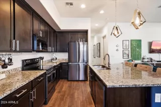 Photo #2: 6745913 Listing 