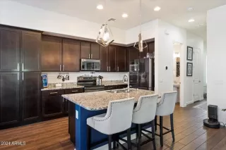 Photo #3: 6745913 Listing 