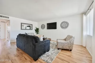 Photo #1: 6745950 Listing