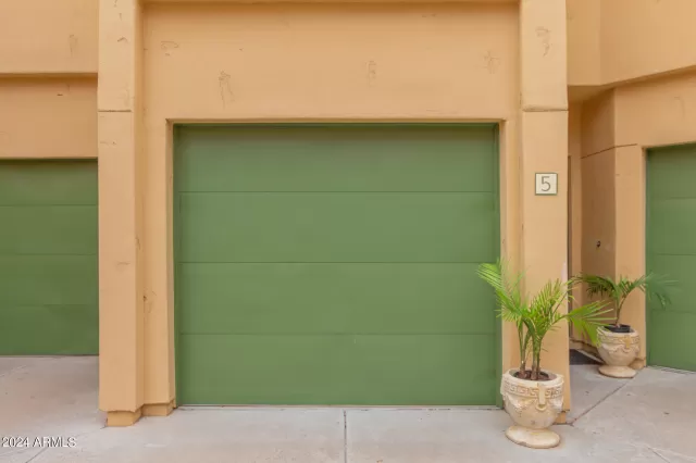 MLS: 6746020 Condo For Sale