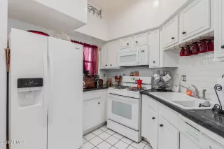 Photo #5: 6746020 Listing