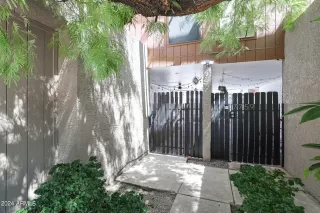 Photo #3: 6746118 Listing 