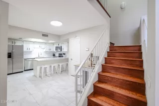 Photo #4: 6746118 Listing 