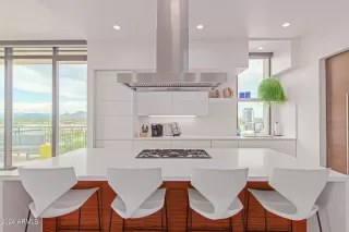 Photo #5: 6746141 Listing 