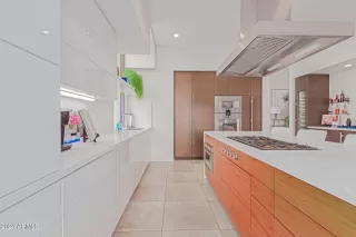 Photo #6: 6746141 Listing 