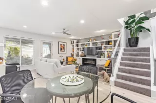 Photo #4: 6746169 Listing