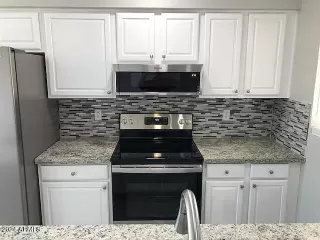 Photo #1: 6746467 Listing