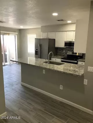 Photo #3: 6746467 Listing