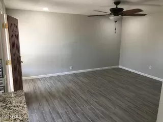 Photo #4: 6746467 Listing