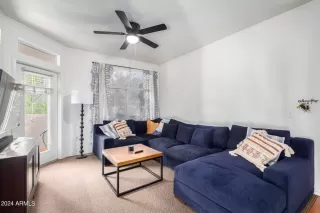 Photo #4: 6746539 Listing