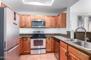 Photo #6: 6746539 Listing