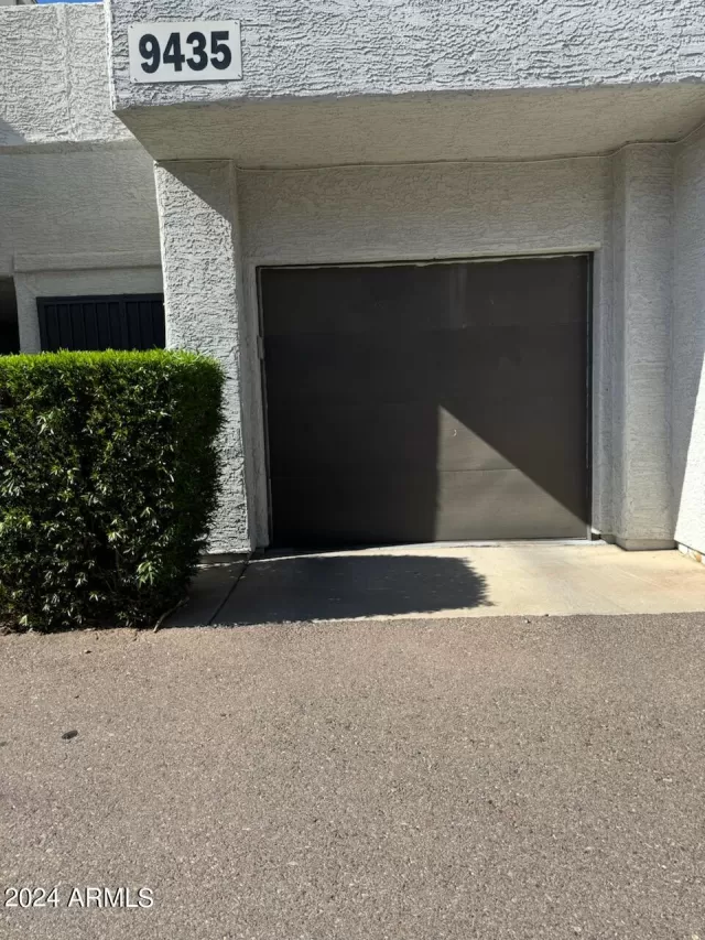 MLS: 6746928 Condo For Sale